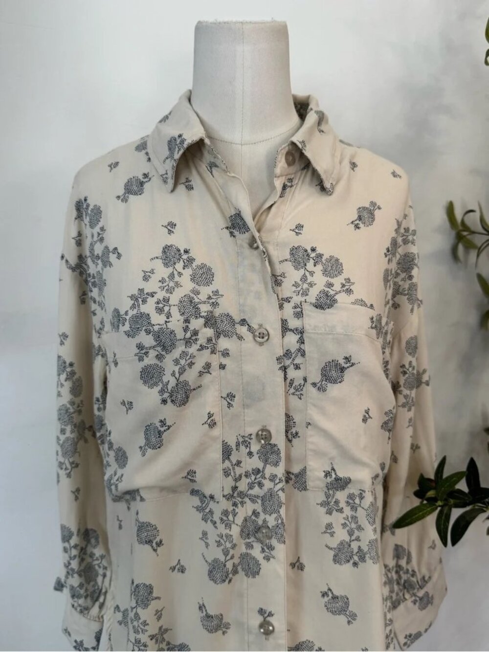 ARKO Size S Ivory Blue Floral Button Front Shirt Dress Boho Rayon Tunic - Picture 2 of 6